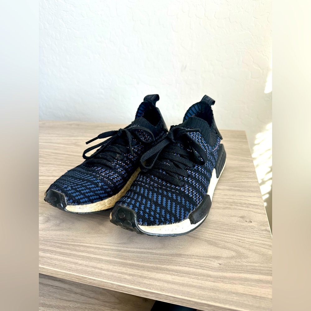 Women’s Adidas Black/Purple/Blue Sneakers Size 7 US Women’s